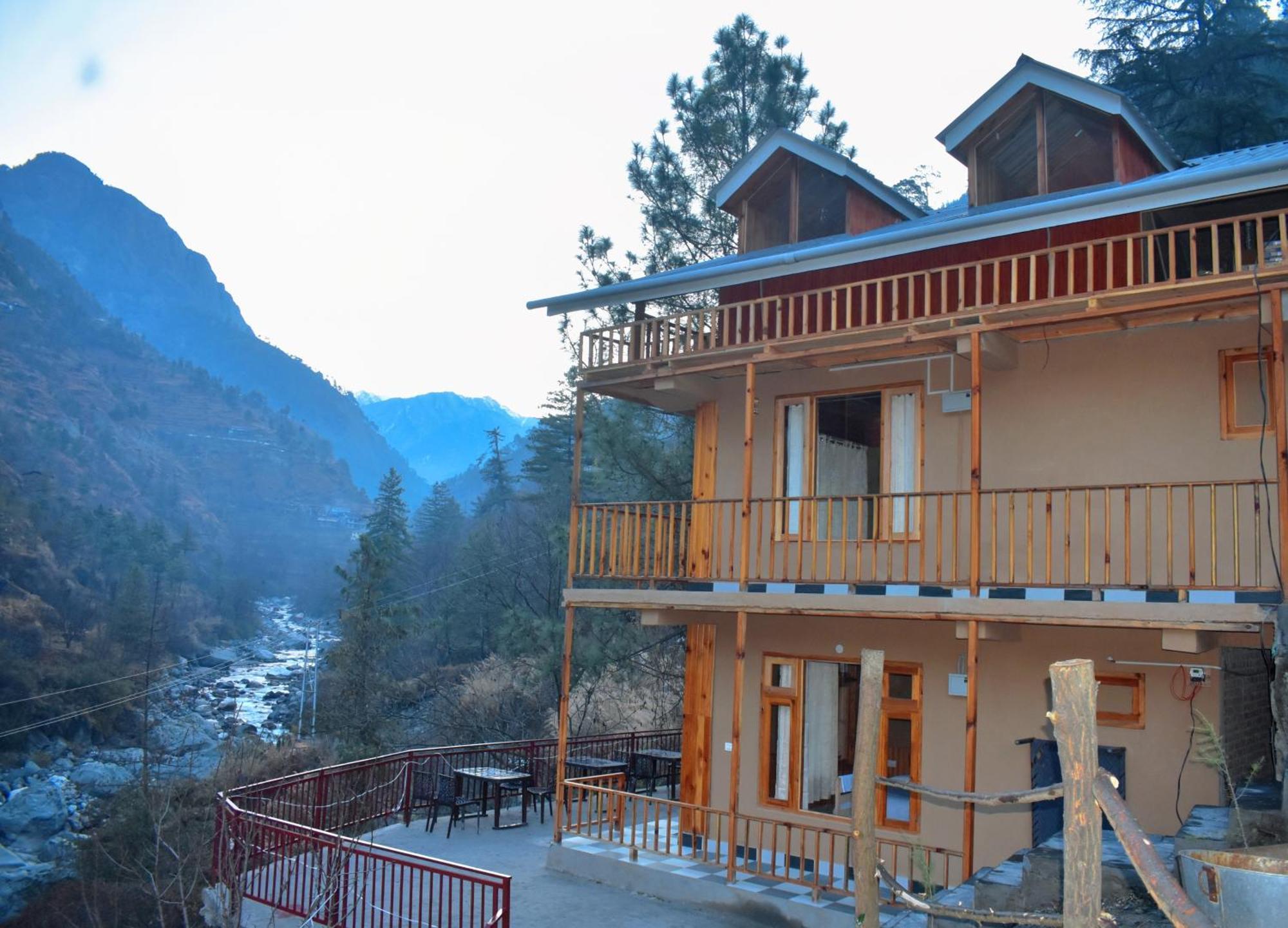 The Fiza Retreat Tirthan Banjar Ngoại thất bức ảnh