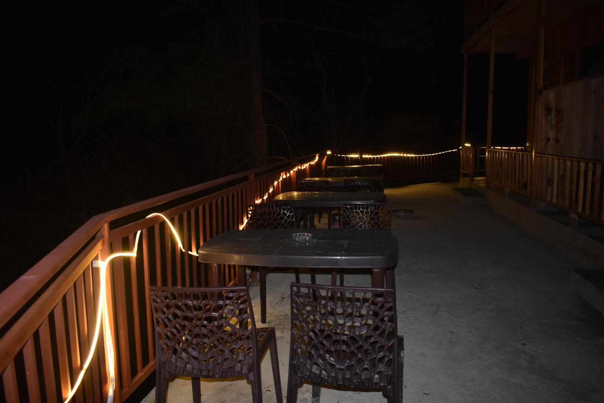 The Fiza Retreat Tirthan Banjar Ngoại thất bức ảnh